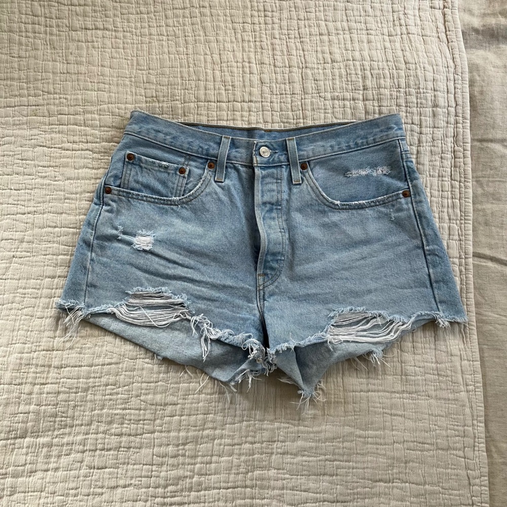 Levi's 501 Distressed Jean Shorts 30